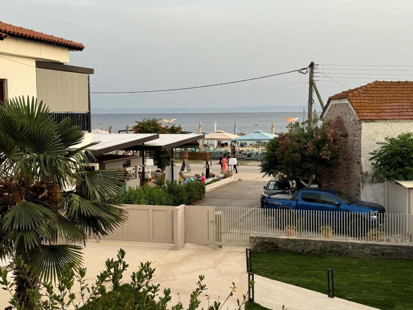 Studio Nikiti Beach Eksteriør bilde